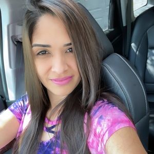 Meet your Posher, Adriana